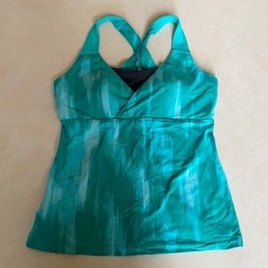 Lucy athletic tank bra top yoga workout L